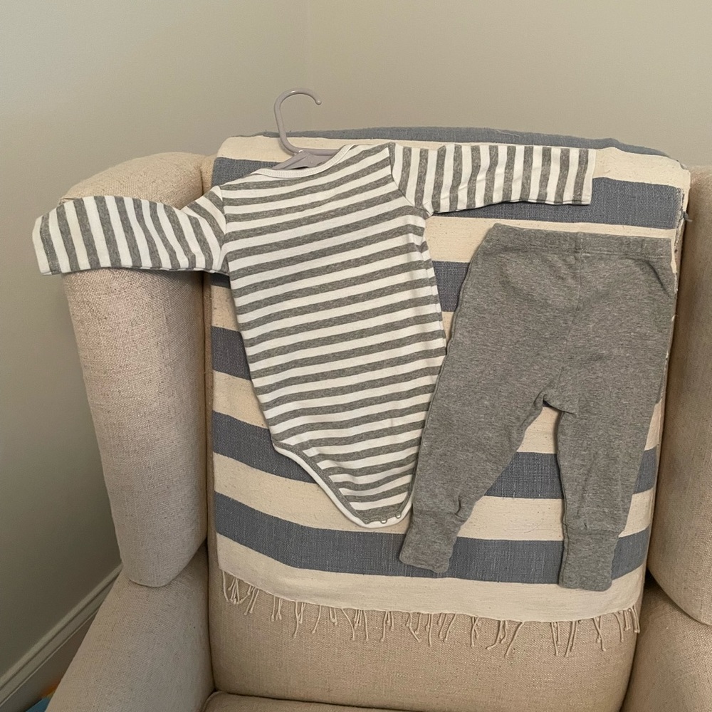 Primary Matching Set - Picture 2 of 4